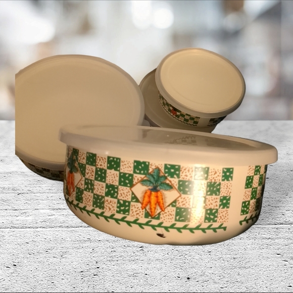 Tabletops unlimited  5 vintage enamel nesting bowls with lids - Picture 2 of 10